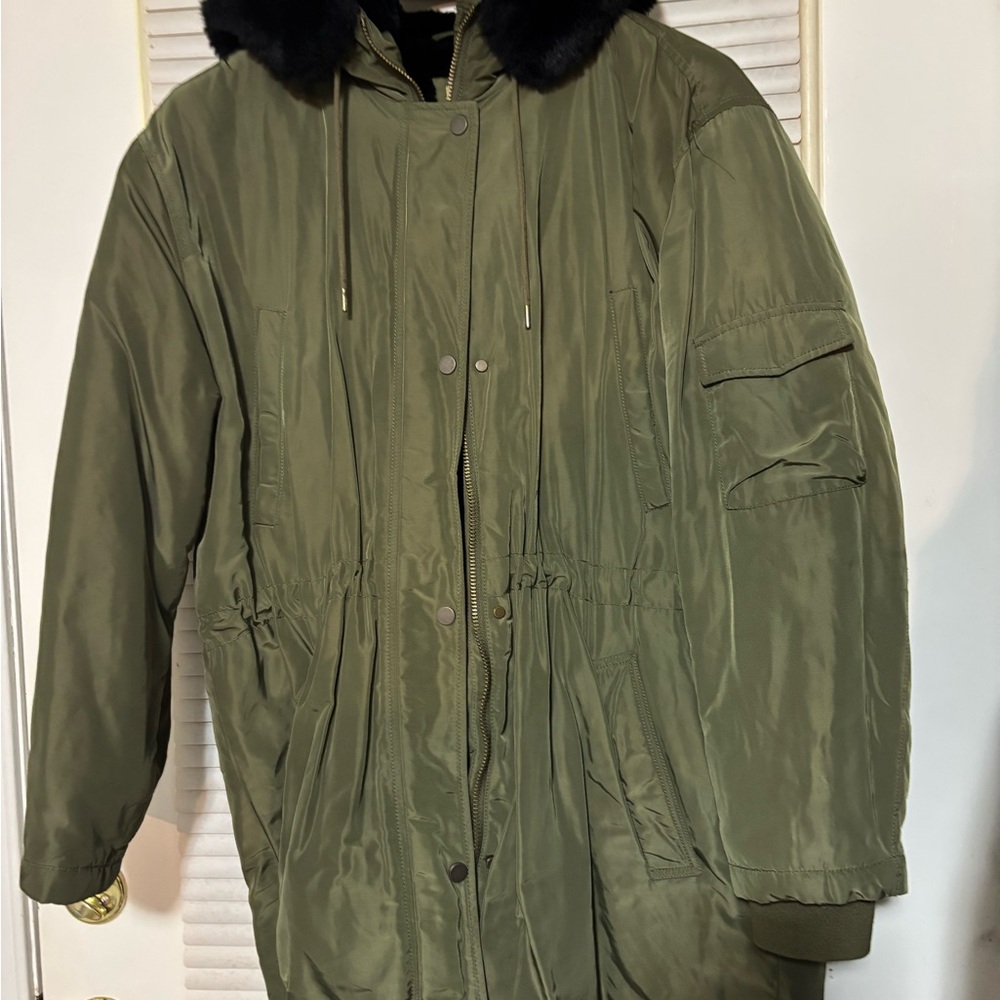 GAP Olive Green Puffer Jacket